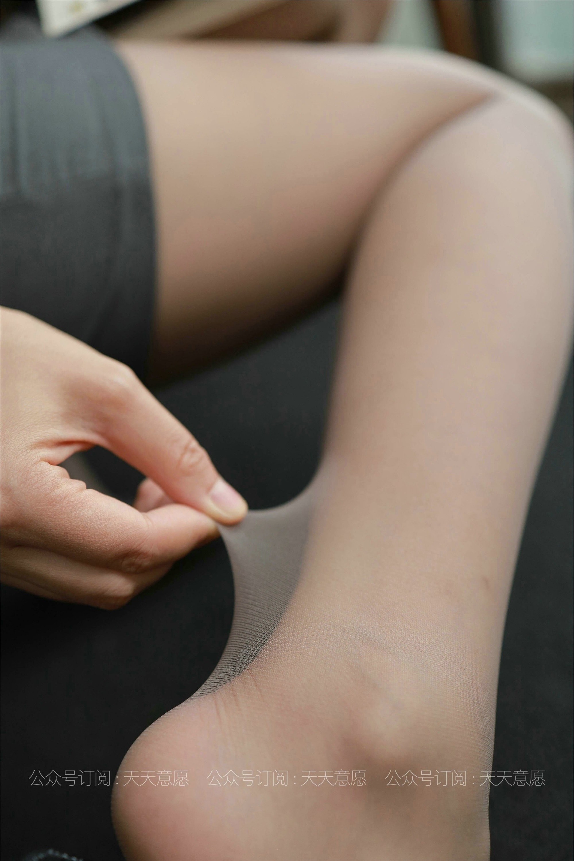 IESS异思趣向  2021.08.08 丝享家883：小婕《美女开例会》